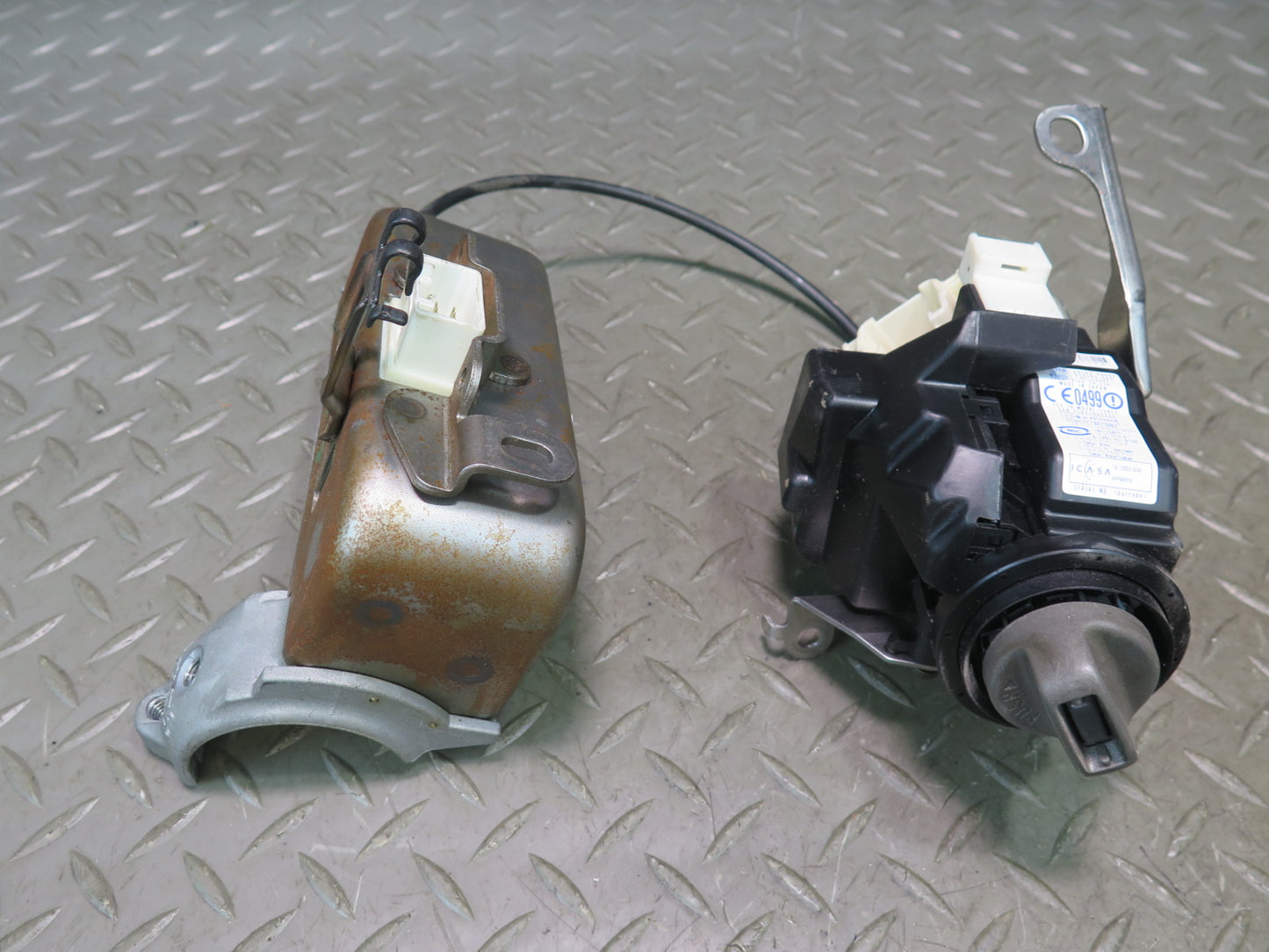 2005 Lexus UCF30L LS430 3UZFE Engine ECU ECM Ignition Trunk Door Lock KEY Set