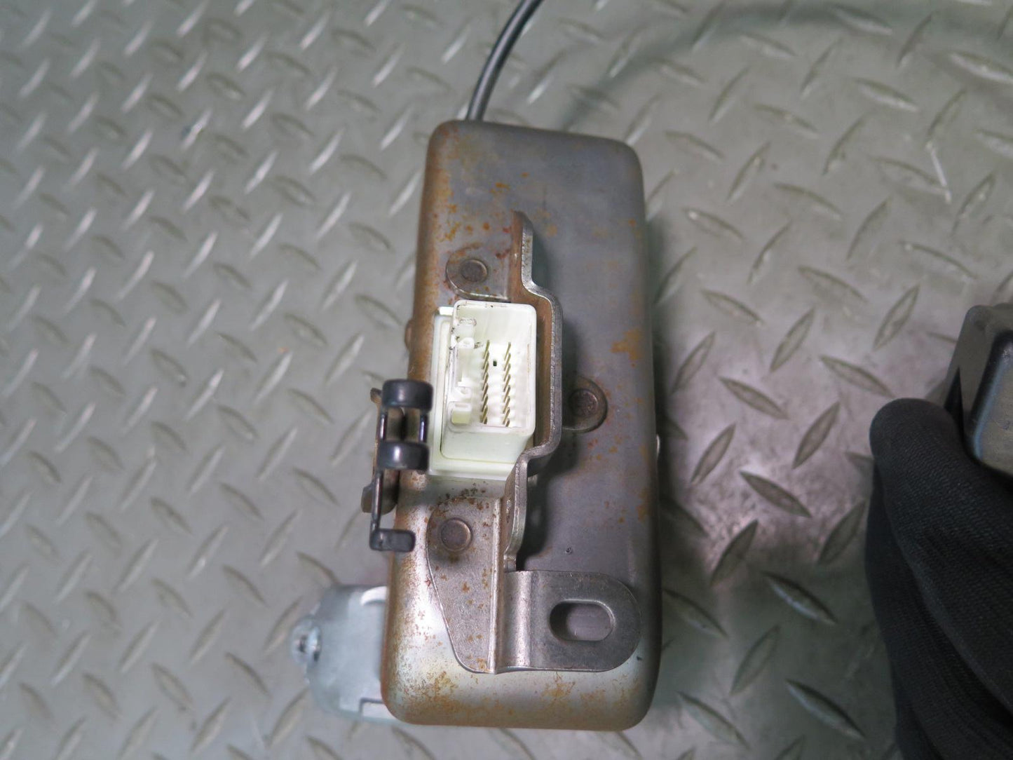 2005 Lexus UCF30L LS430 3UZFE Engine ECU ECM Ignition Trunk Door Lock KEY Set