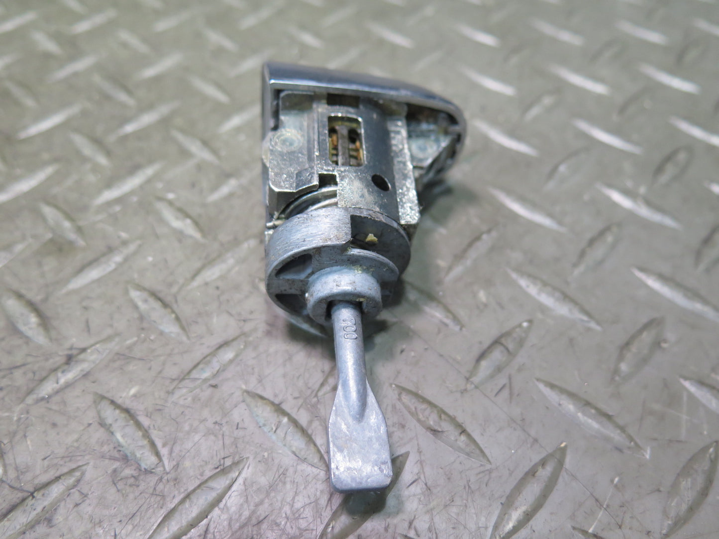 2005 Lexus UCF30L LS430 3UZFE Engine ECU ECM Ignition Trunk Door Lock KEY Set