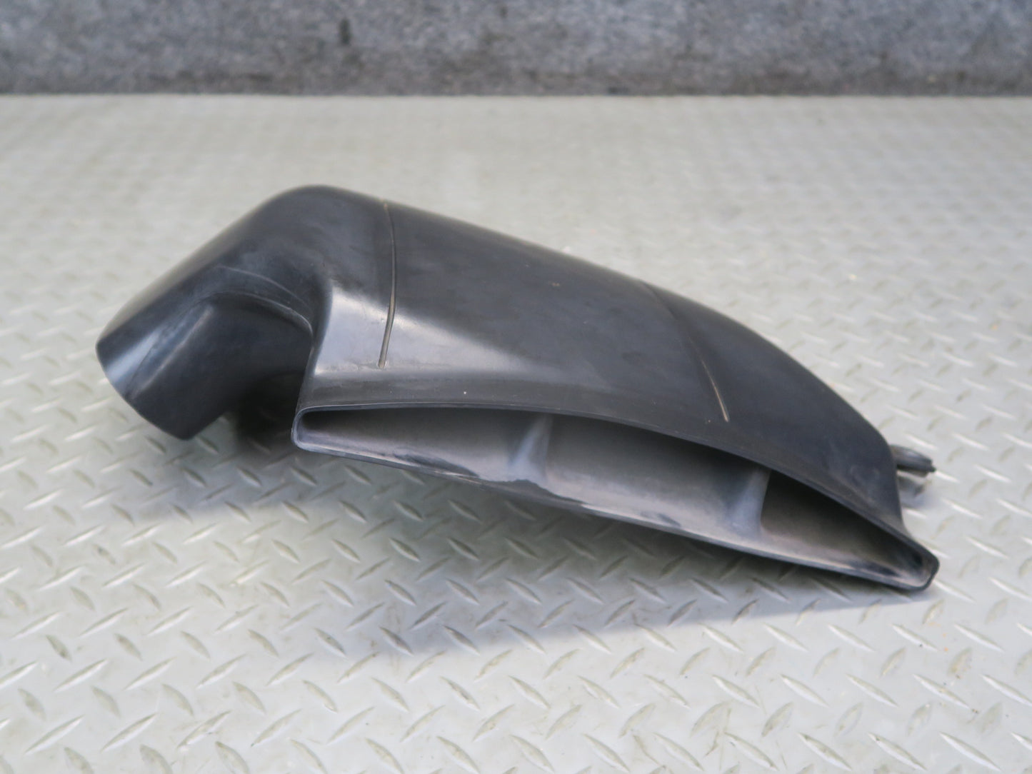 02-10 Lexus UZZ40L SC430 Air Intake Inlet Scoop Duct Tube 17751-50060 OEM