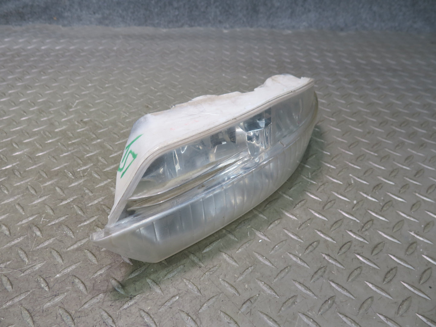 04-06 Lexus LS430 UCF30L Set of 2 Front Left & Right Fog Light Lamp OEM