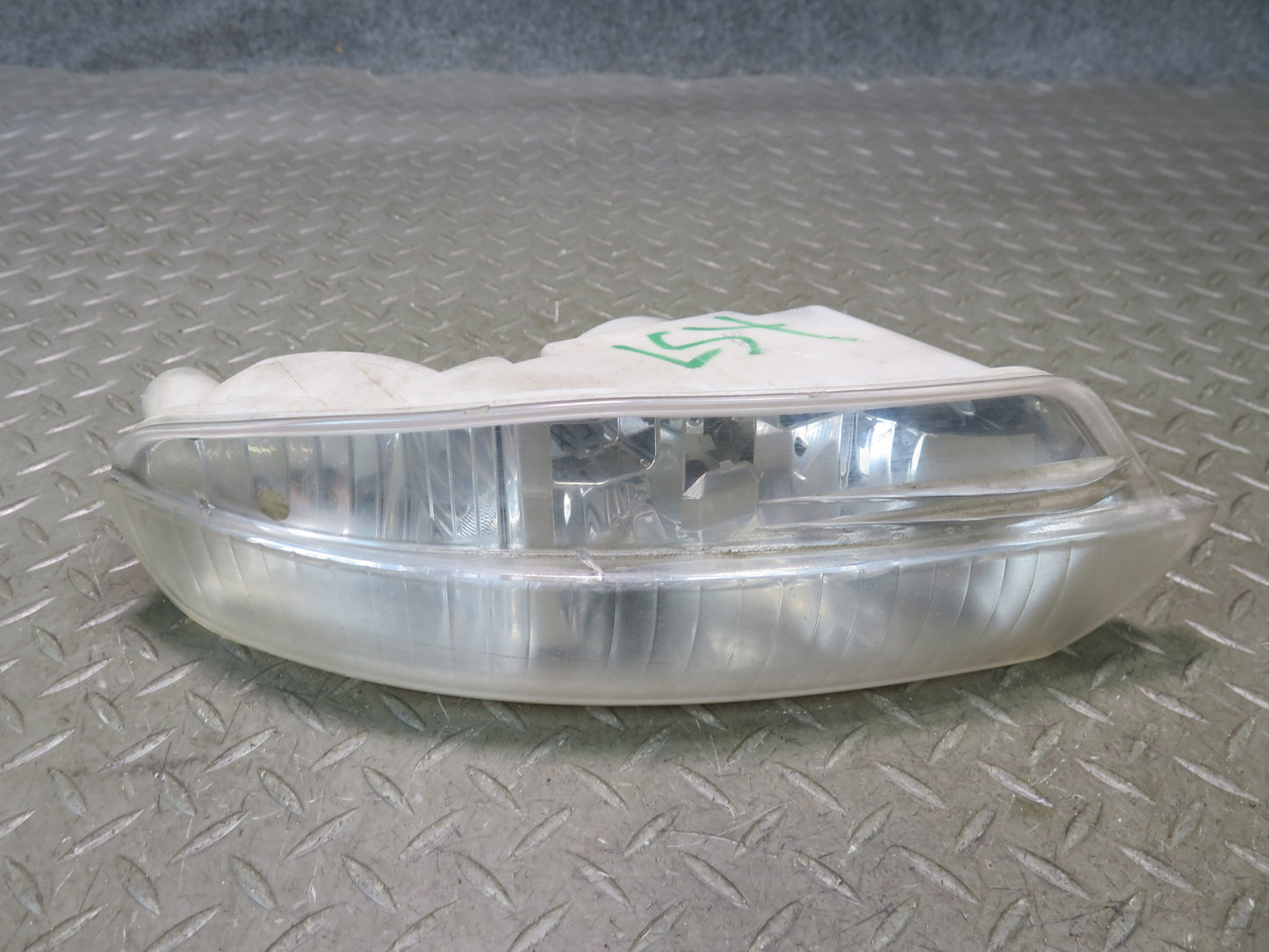 04-06 Lexus LS430 UCF30L Set of 2 Front Left & Right Fog Light Lamp OEM