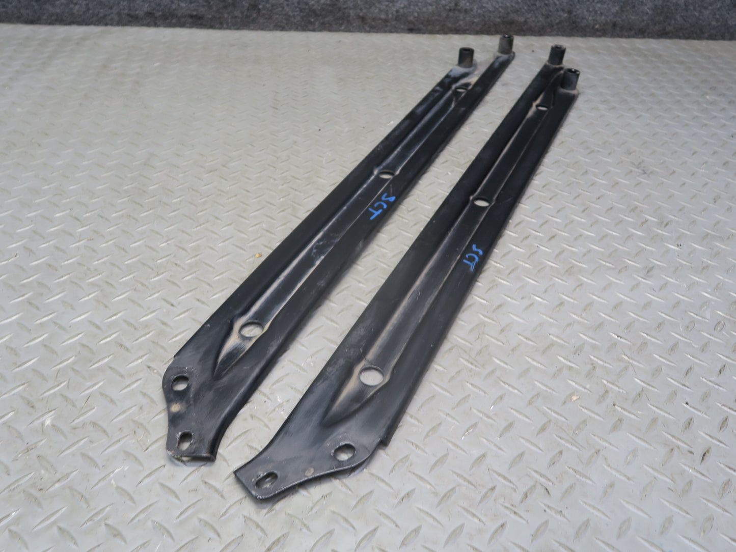 02-10 Lexus UZZ40L SC430 Set of 4 Rear Suspension Mounting Brace Plate 122K OEM