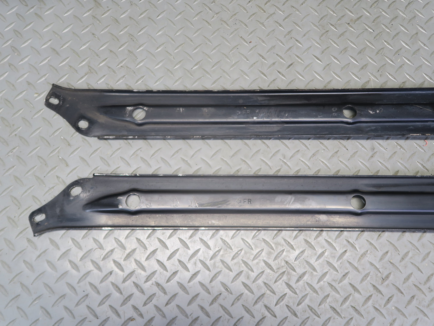 02-10 Lexus UZZ40L SC430 Set of 4 Rear Suspension Mounting Brace Plate 122K OEM