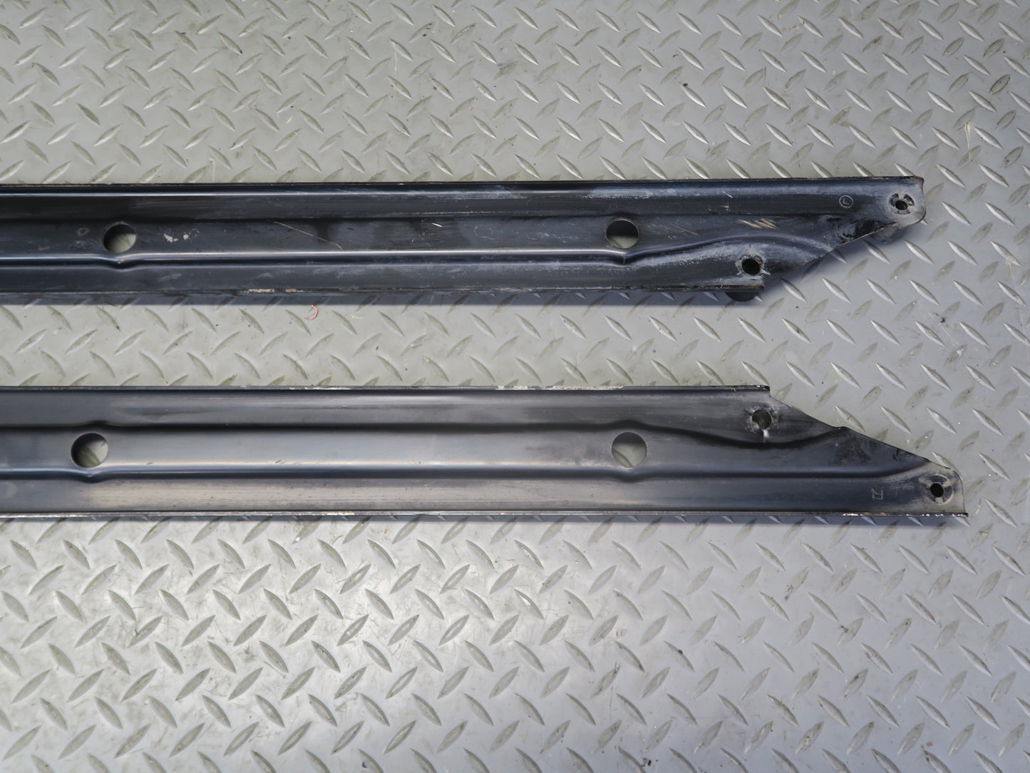 02-10 Lexus UZZ40L SC430 Set of 4 Rear Suspension Mounting Brace Plate 122K OEM