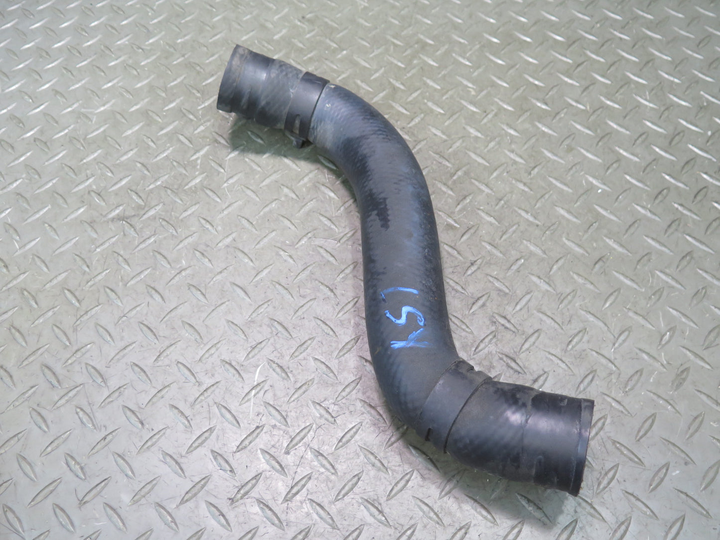 01-06 Lexus UCF30L LS430 Set of 2 Engine Radiator Coolant Hose Pipe Line OEM