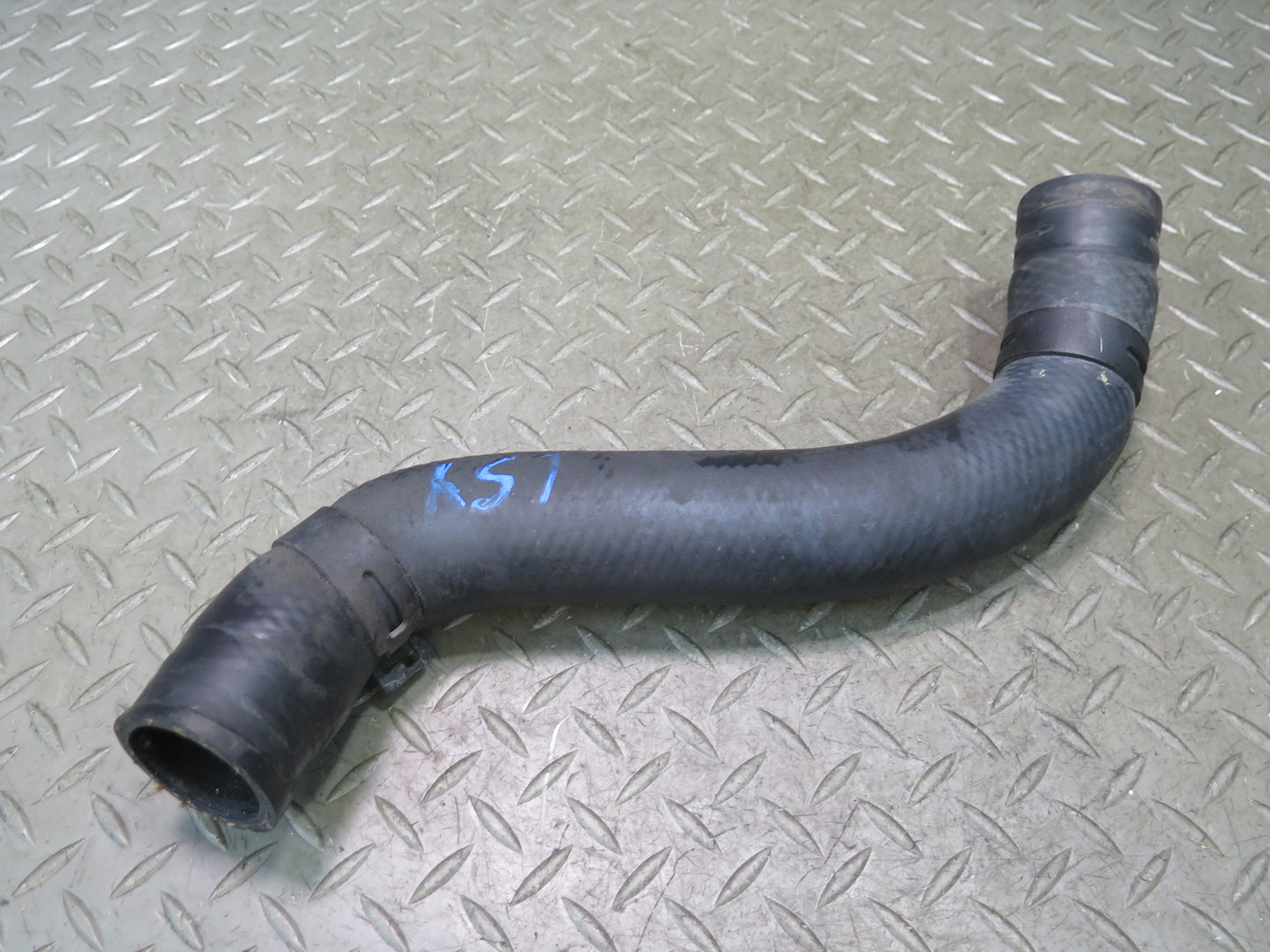 01-06 Lexus UCF30L LS430 Set of 2 Engine Radiator Coolant Hose Pipe Line OEM