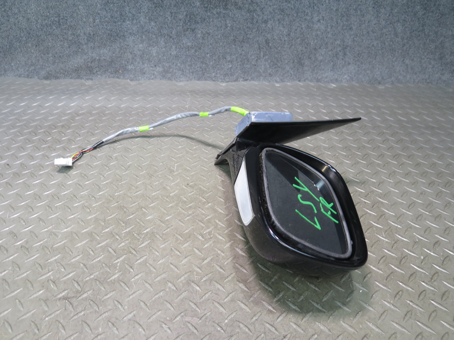 04-06 Lexus UCF30L LS430 Right Exterior Side View Heated Power Mirror OEM