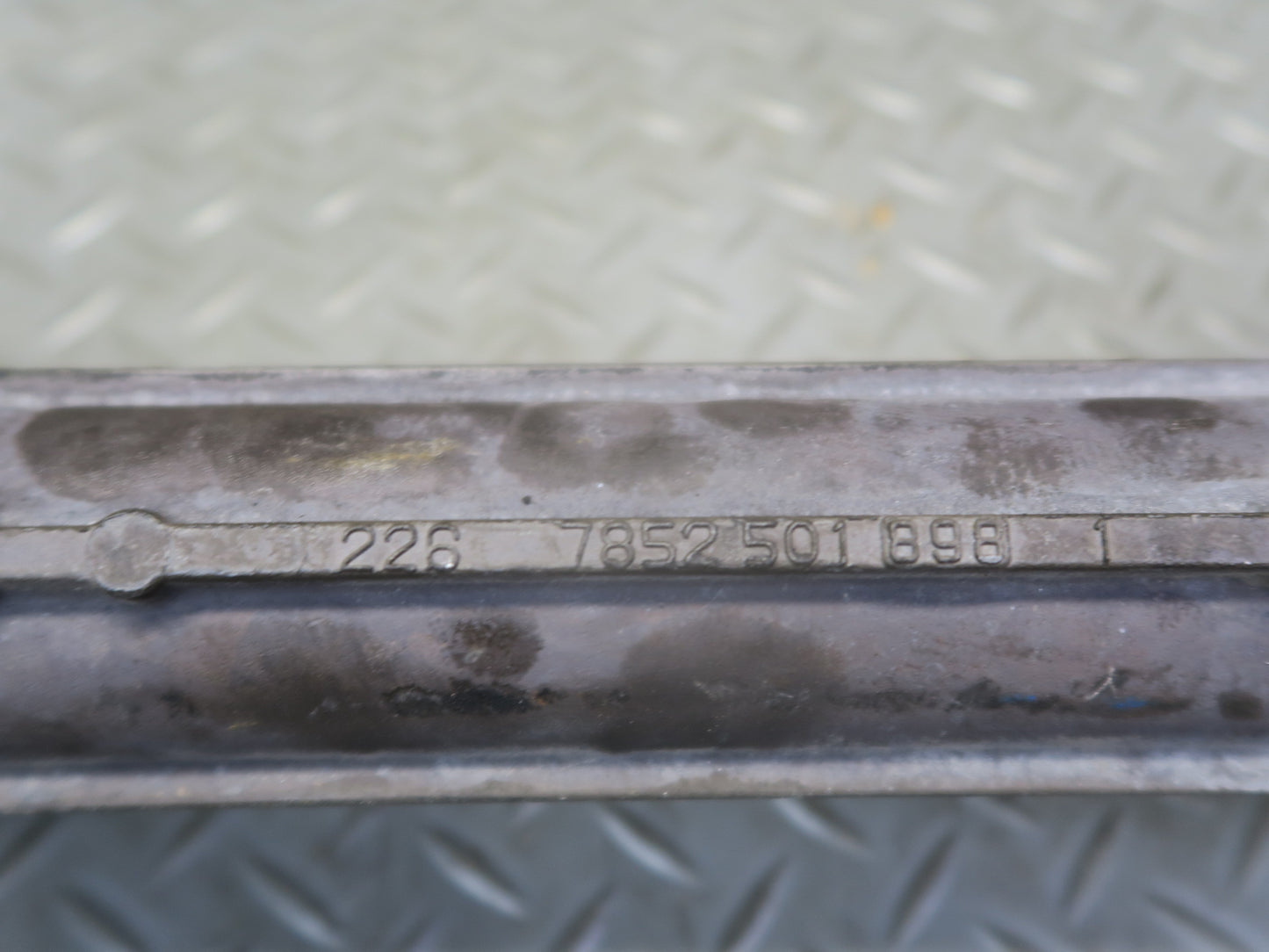 2003-2006 Porsche Cayenne 955 Power Steering Rack & Pinion 7L5422055K