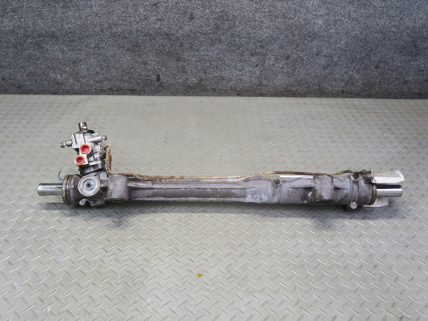 2003-2006 Porsche Cayenne 955 Power Steering Rack & Pinion 7L5422055K