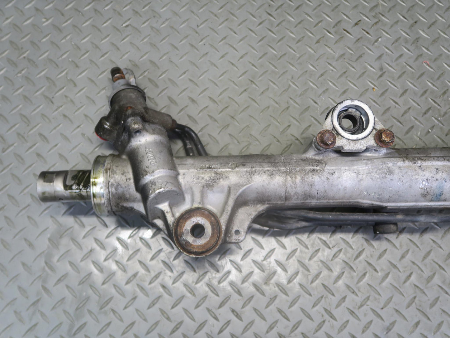 2008-2015 Lexus URJ201L LX570 Steering Gear Rack & Pinion Gear
