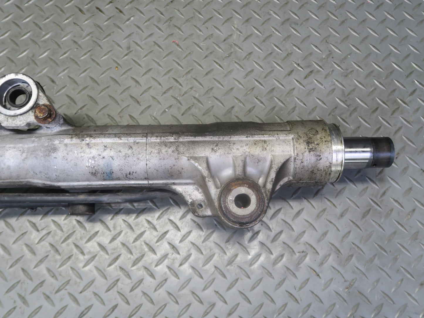 2008-2015 Lexus URJ201L LX570 Steering Gear Rack & Pinion Gear
