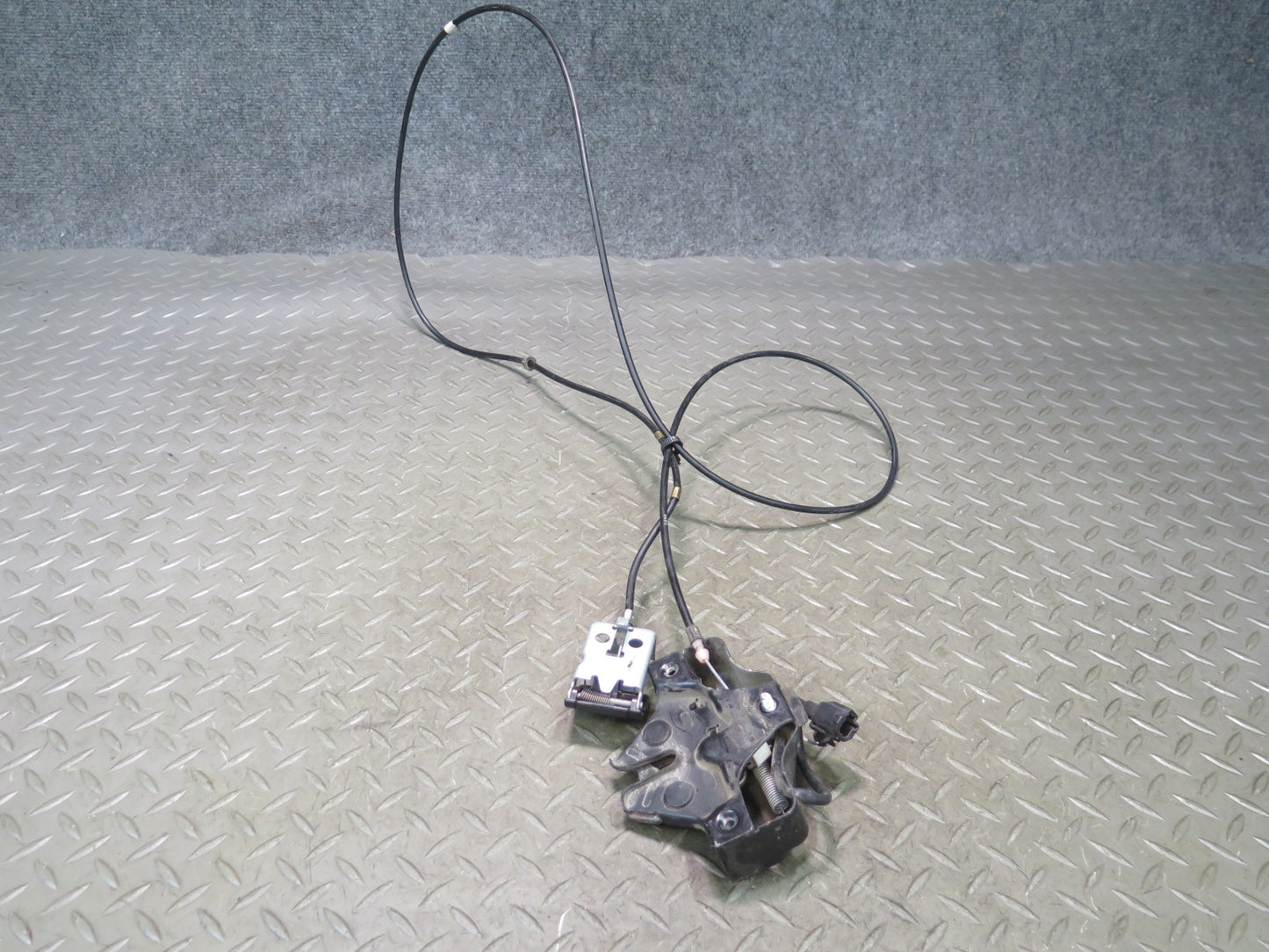 01-06 Lexus UCF30L LS430 Front Hood Lock Latch Cable Handle Set OEM