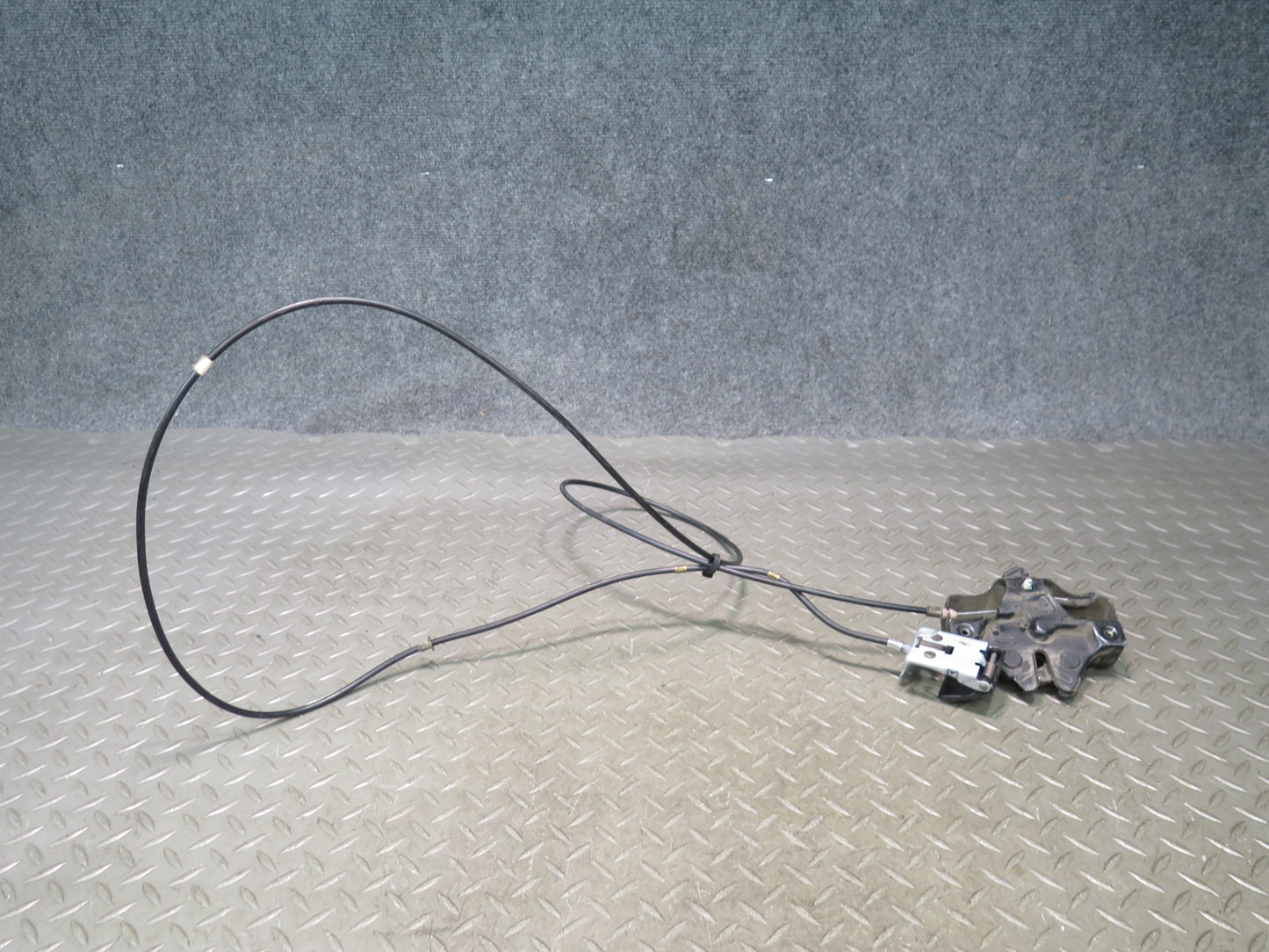 01-06 Lexus UCF30L LS430 Front Hood Lock Latch Cable Handle Set OEM