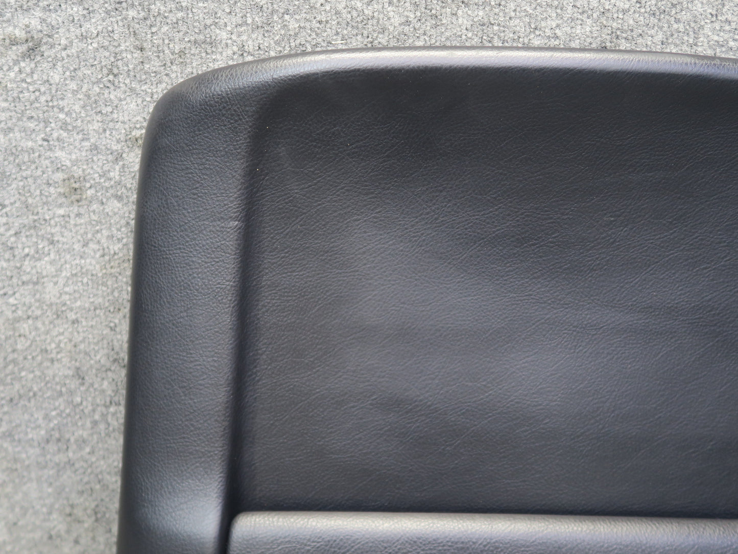 04-06 Lexus UCF30L LS430 Front Right Seat Back Trim Panel Black OEM