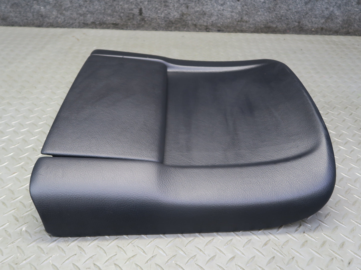 04-06 Lexus UCF30L LS430 Front Right Seat Back Trim Panel Black OEM