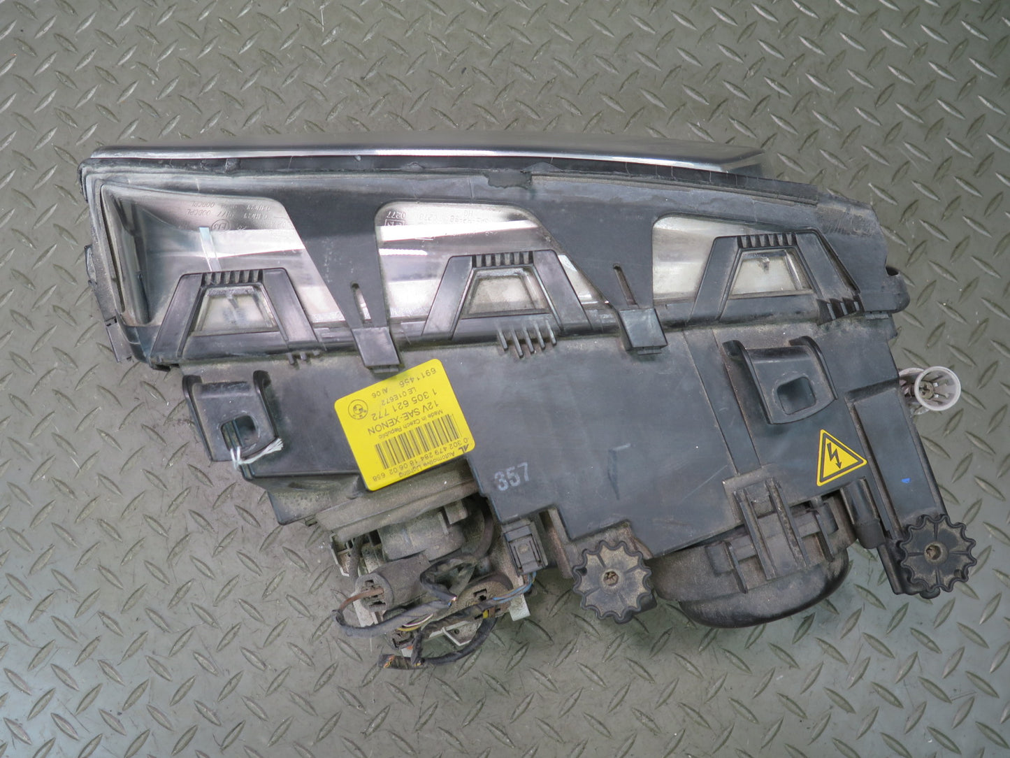 01-03 BMW E46 330ci Coupe Convert Front Right BI Xenon HID Headlight Lamp OEM