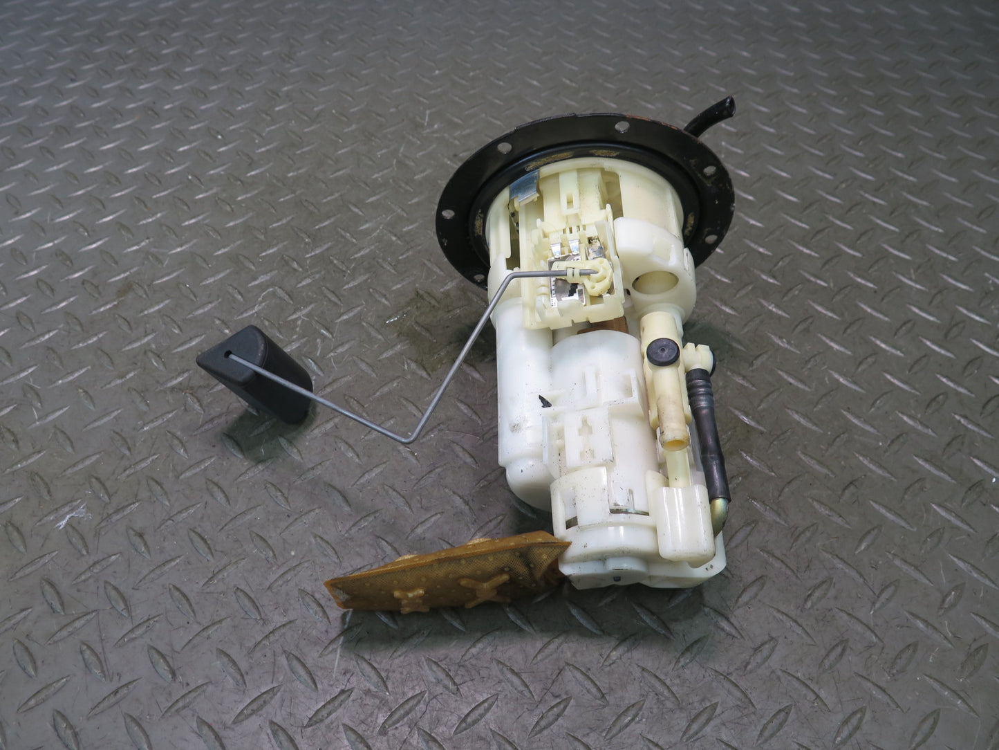 04-06 Lexus UCF30L LS430 Set of 2 Fuel Pump Level Sensor Sending Unit OEM