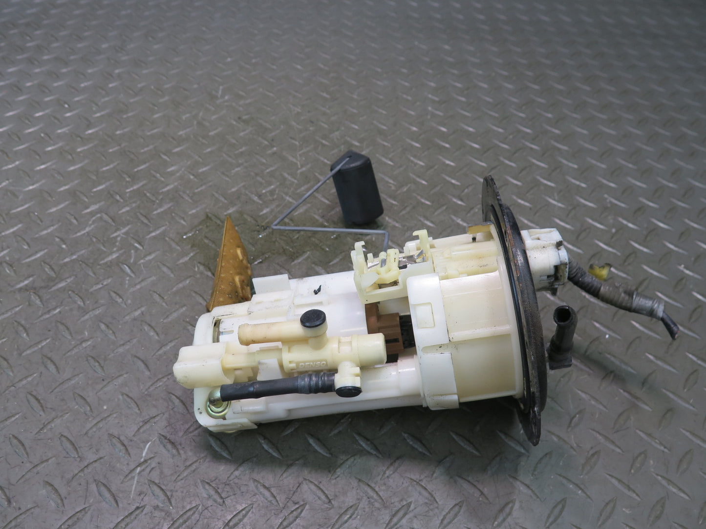 04-06 Lexus UCF30L LS430 Set of 2 Fuel Pump Level Sensor Sending Unit OEM