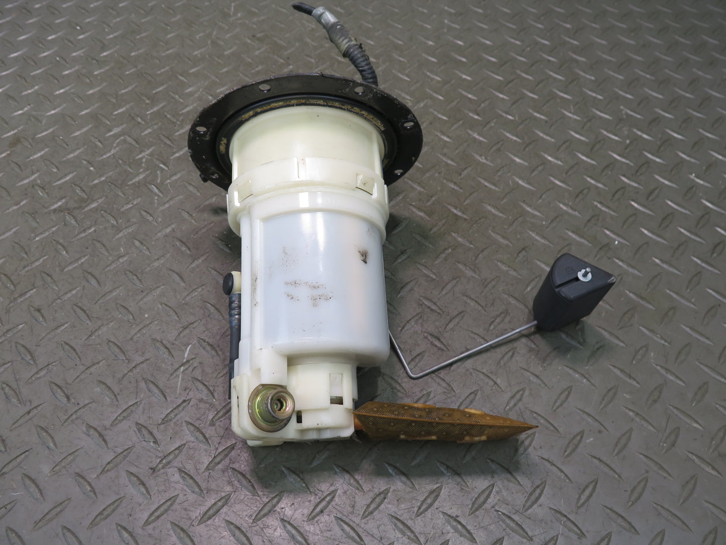 04-06 Lexus UCF30L LS430 Set of 2 Fuel Pump Level Sensor Sending Unit OEM