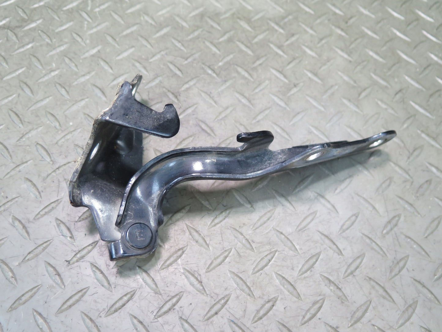 01-06 Lexus UCF30L LS430 Set of 2 Front Left & Right Hood Hinge OEM
