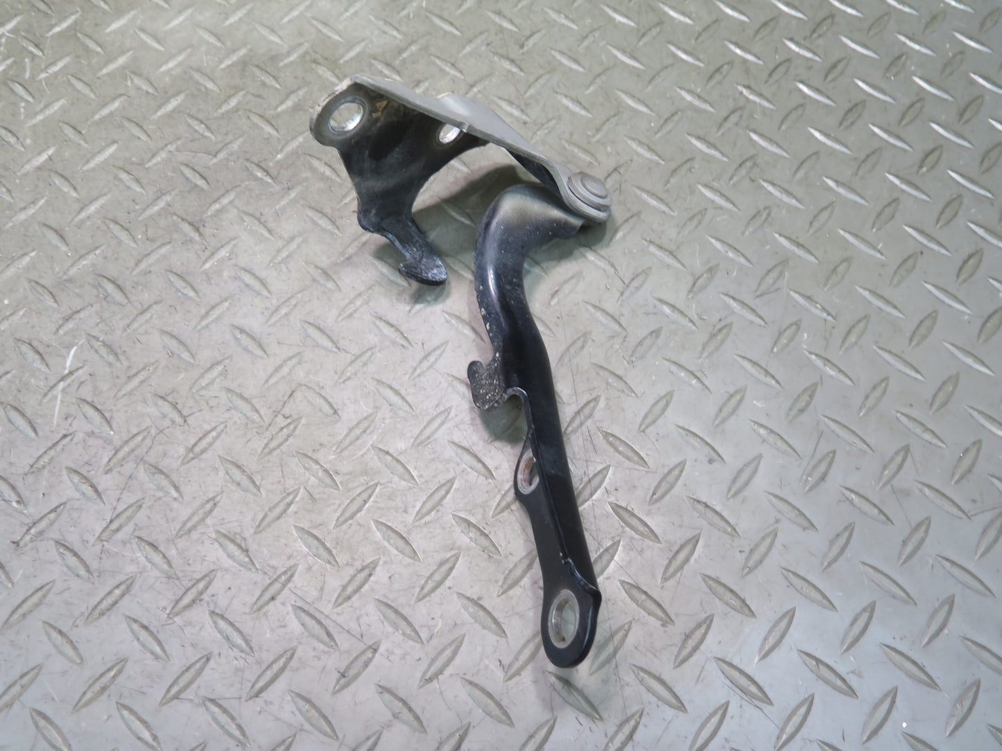 01-06 Lexus UCF30L LS430 Set of 2 Front Left & Right Hood Hinge OEM