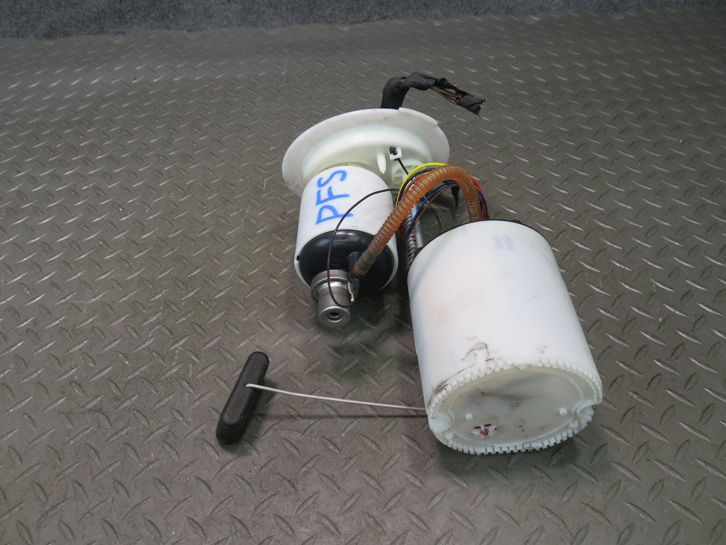 13-16 Audi RS5 4.2L V8 Fuel Pump Level Sensor Sending Unit Assembly OEM
