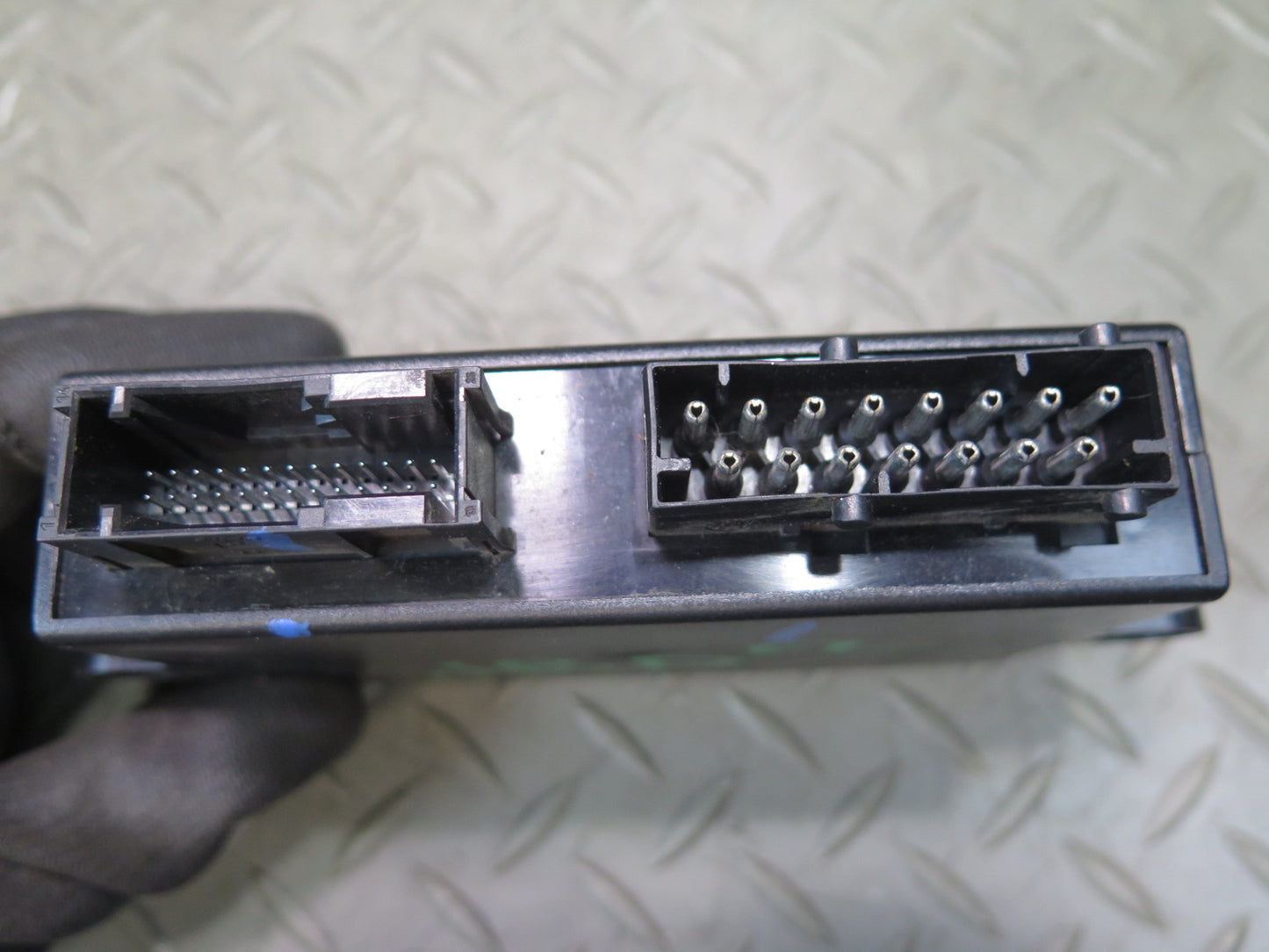 01-06 BMW E46 330ci Front Left or Right Seat Memory Control Module 7019255 OEM