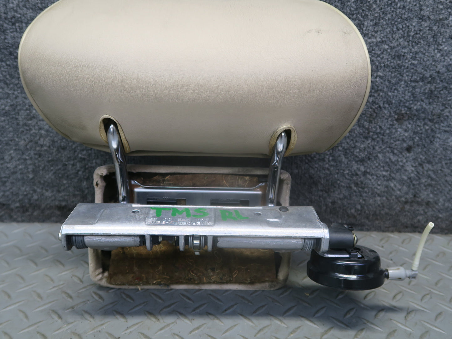 94-99 Mercedes W140 Set of 2 Rear Left & Right Seat Leather Headrest OEM