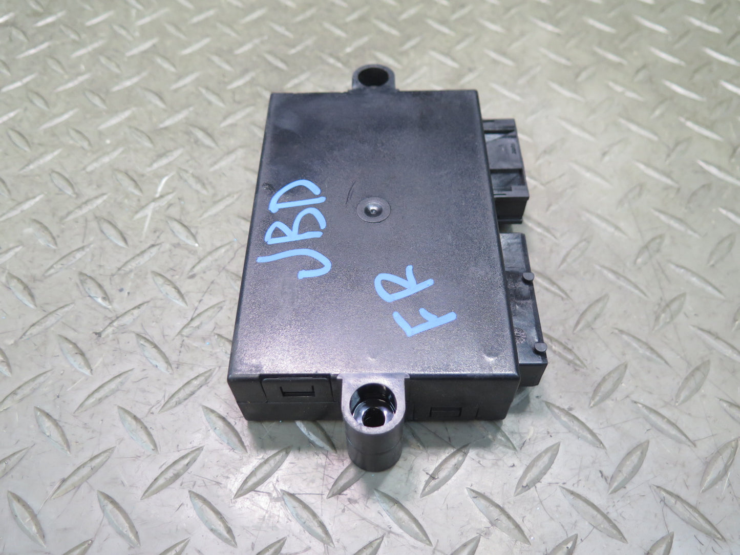 01-06 BMW E46 330ci Front Right or Left Seat Memory Control Module 7067801 OEM