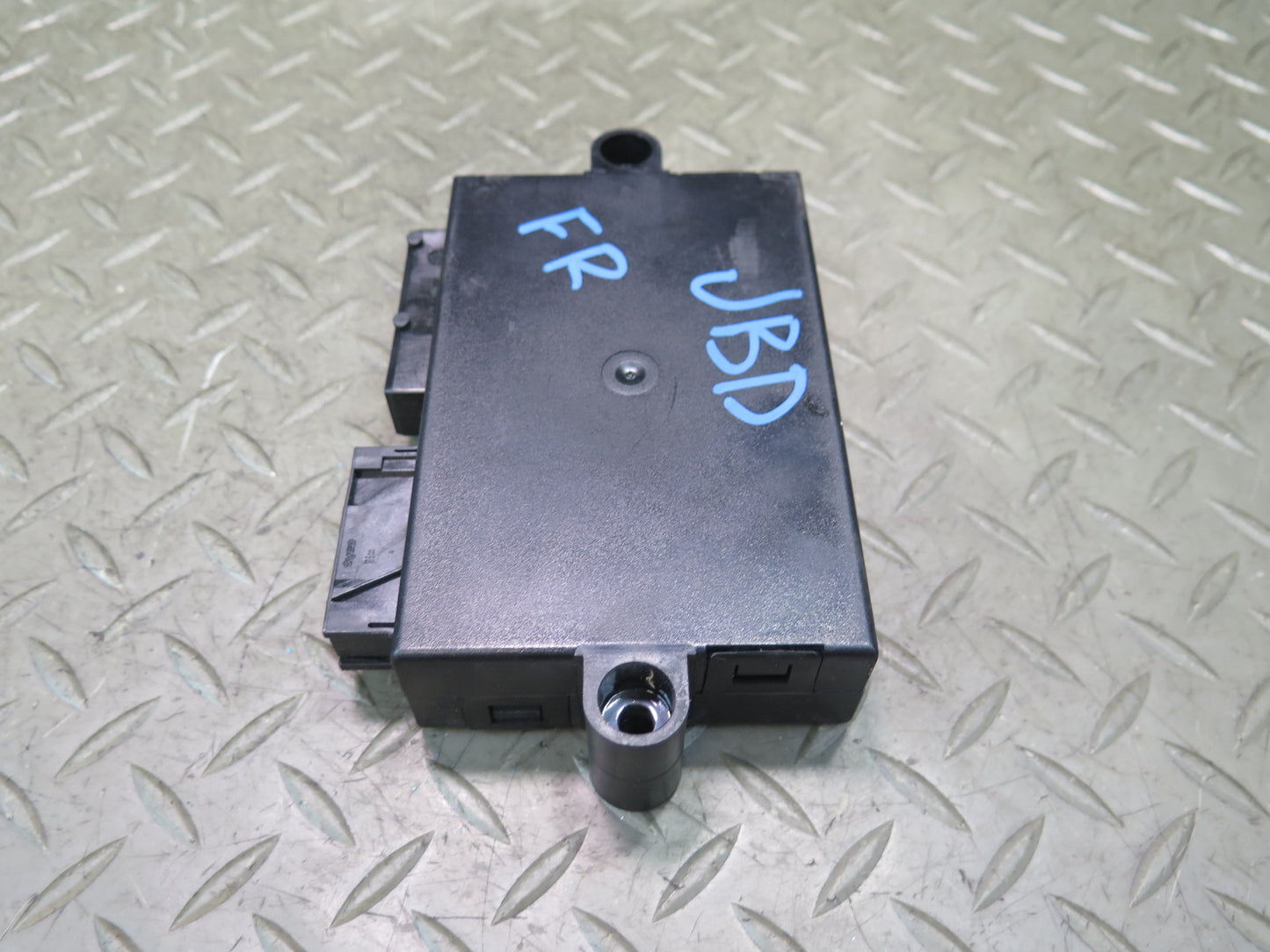 01-06 BMW E46 330ci Front Right or Left Seat Memory Control Module 7067801 OEM