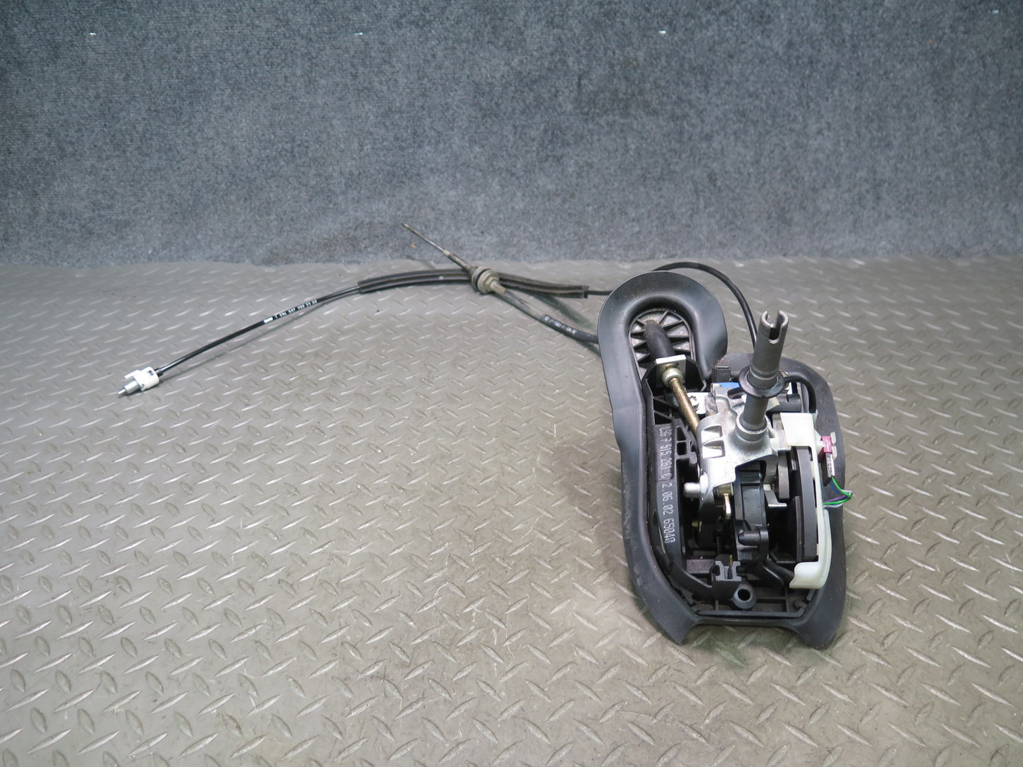 02-06 BMW E46 330ci A/T Automatic Transmission Gear Shifter w Cable OEM