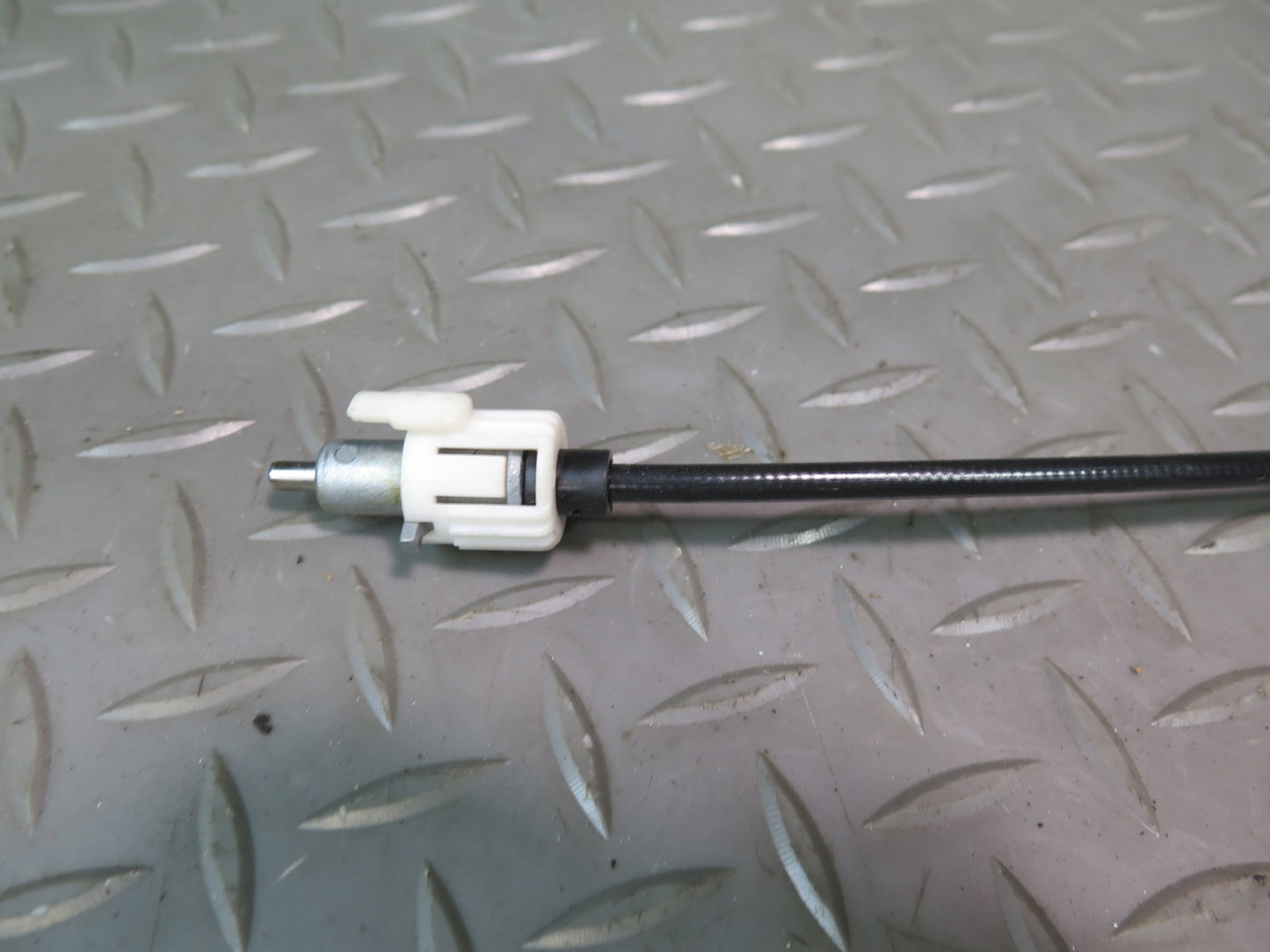 02-06 BMW E46 330ci A/T Automatic Transmission Gear Shifter w Cable OEM