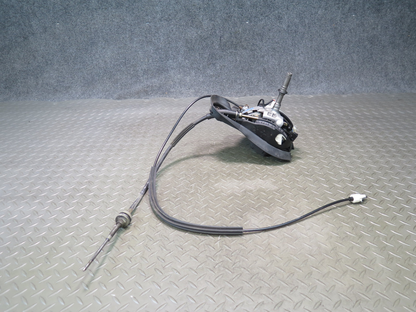 02-06 BMW E46 330ci A/T Automatic Transmission Gear Shifter w Cable OEM