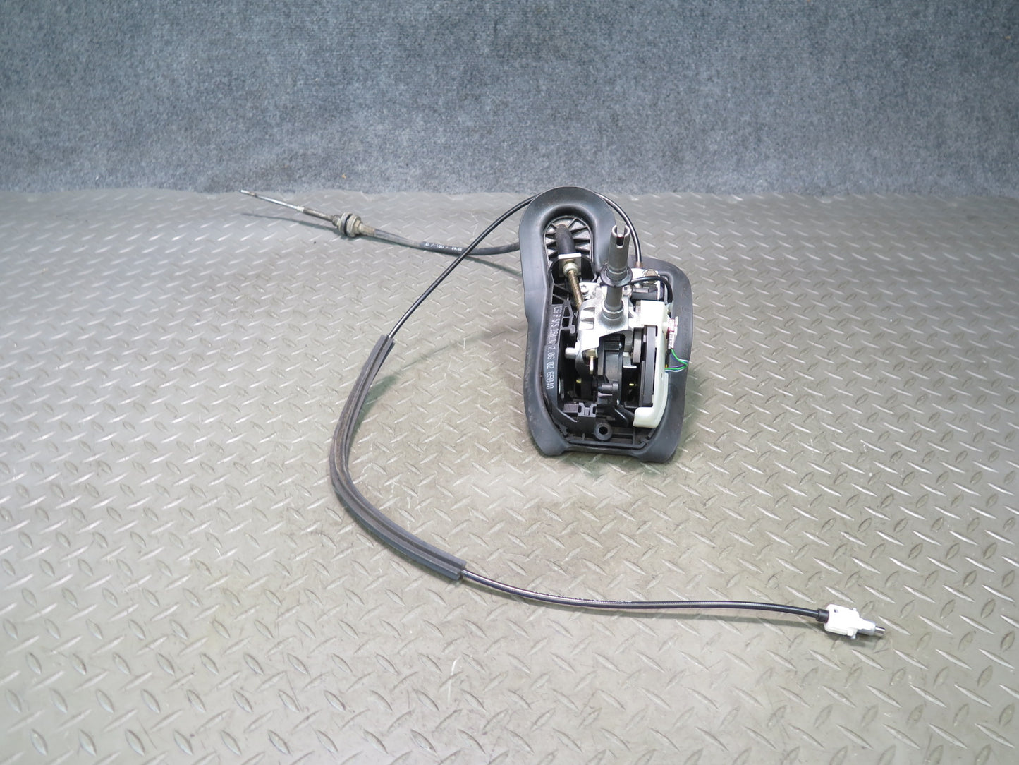 02-06 BMW E46 330ci A/T Automatic Transmission Gear Shifter w Cable OEM
