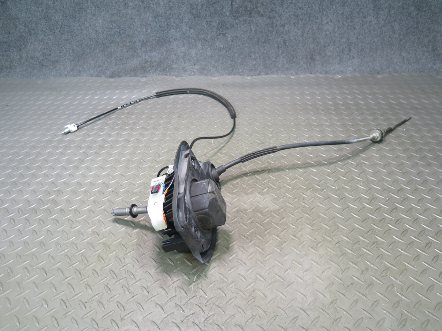 02-06 BMW E46 330ci A/T Automatic Transmission Gear Shifter w Cable OEM