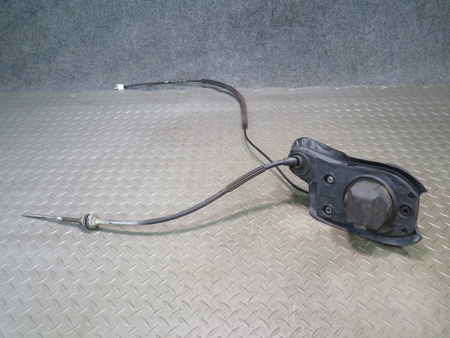 02-06 BMW E46 330ci A/T Automatic Transmission Gear Shifter w Cable OEM