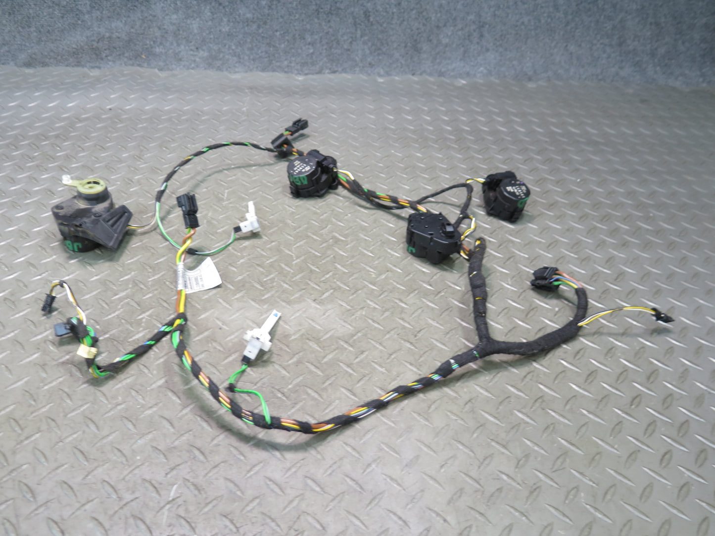 01-06 BMW E46 330ci A/C Heater Flap Door Actuator Motor Wiring Set OEM
