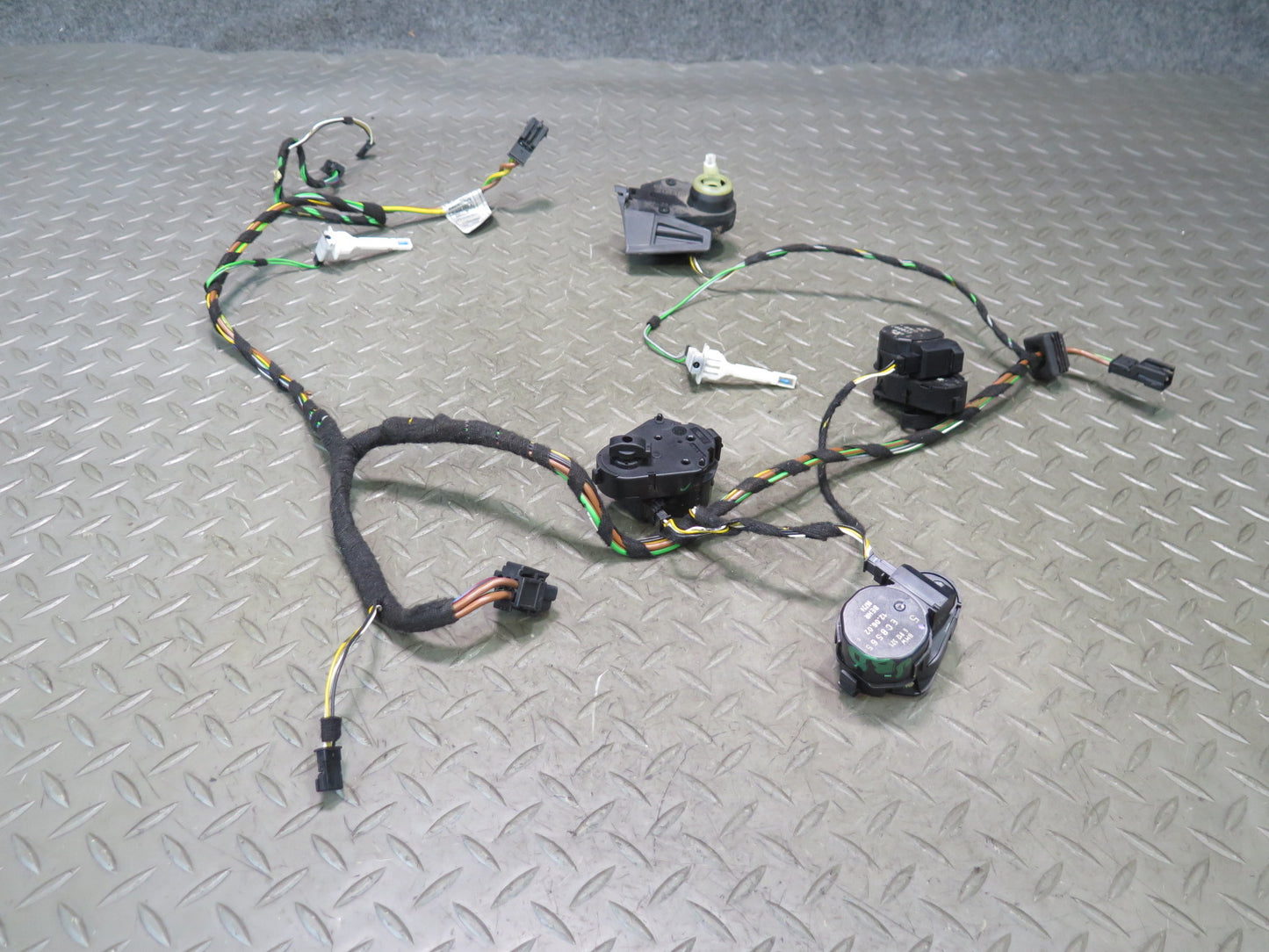 01-06 BMW E46 330ci A/C Heater Flap Door Actuator Motor Wiring Set OEM