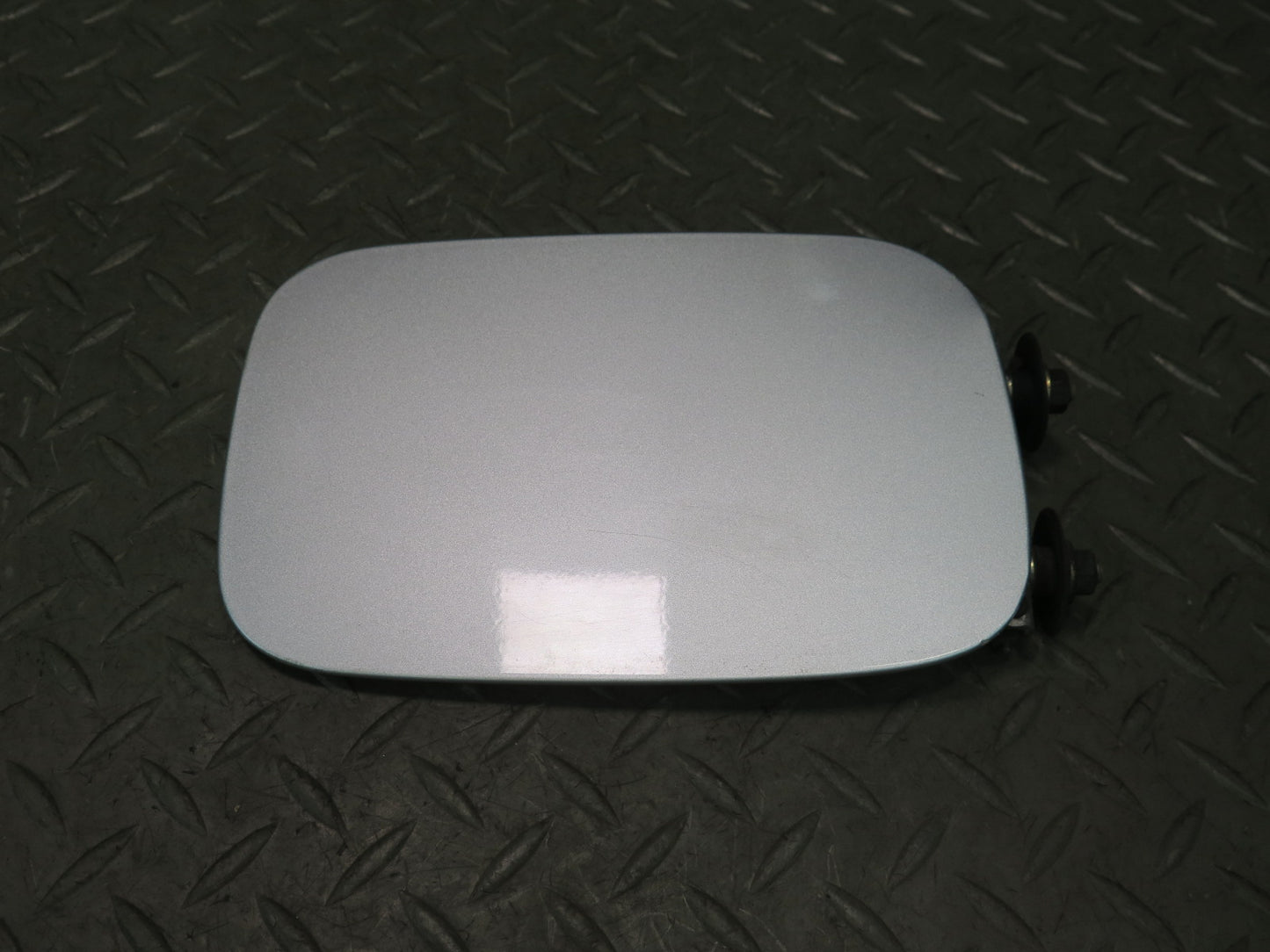 01-06 BMW E46 330ci Convertible Fuel Tank Filler Door Lid Cover Titan Silver OEM