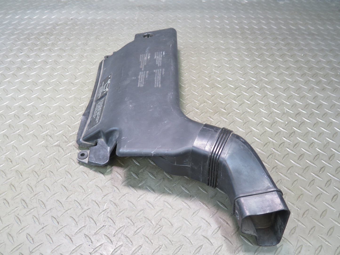 01-06 BMW E46 330Ci M54 Air Intake Inlet Manifold Duct 7501988 OEM