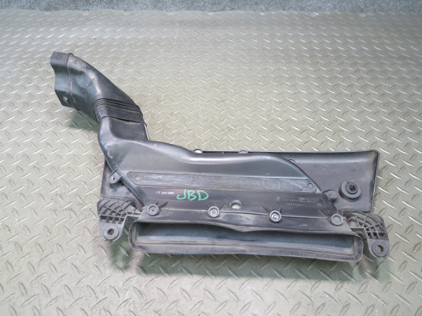 01-06 BMW E46 330Ci M54 Air Intake Inlet Manifold Duct 7501988 OEM