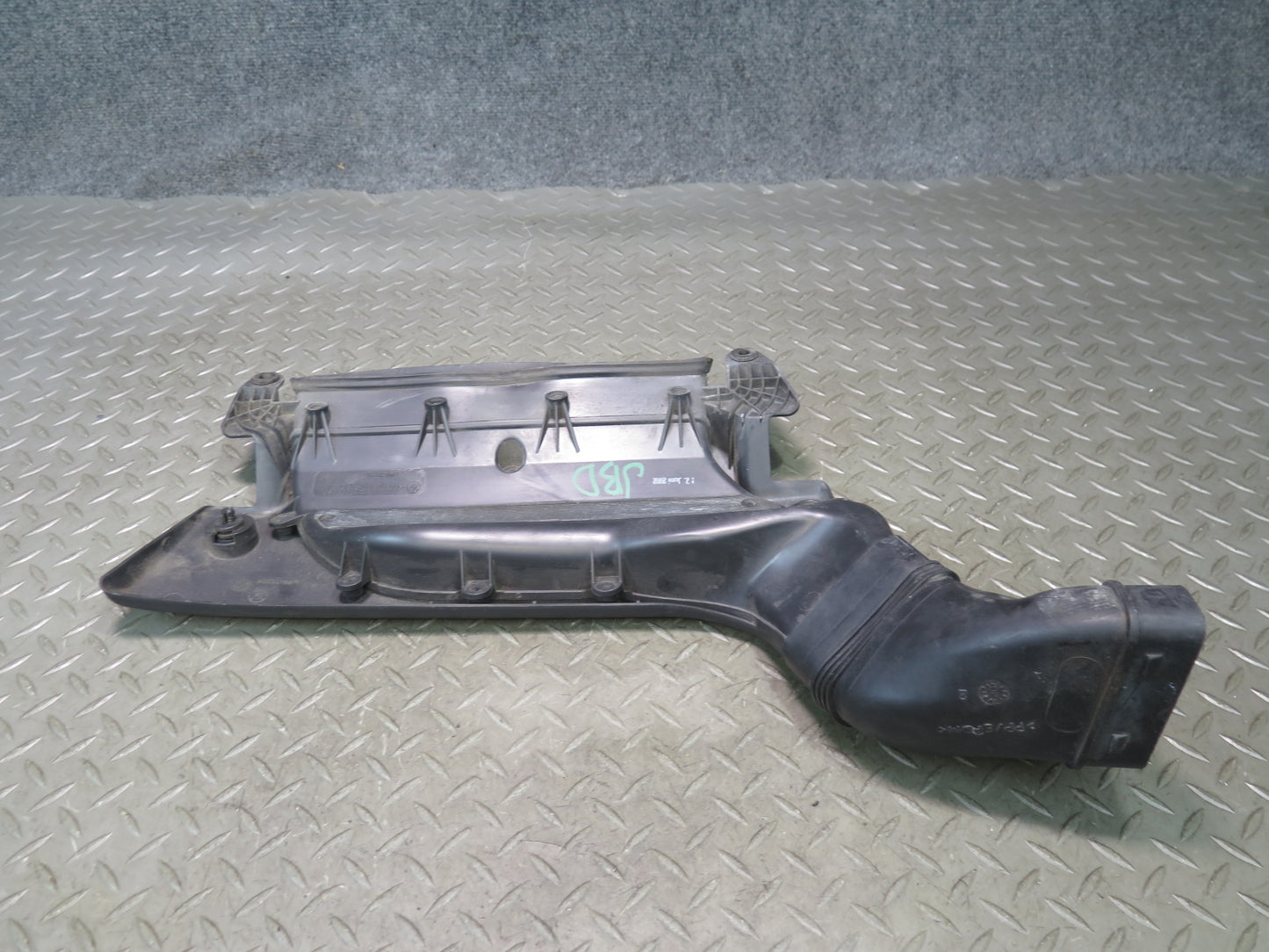 01-06 BMW E46 330Ci M54 Air Intake Inlet Manifold Duct 7501988 OEM