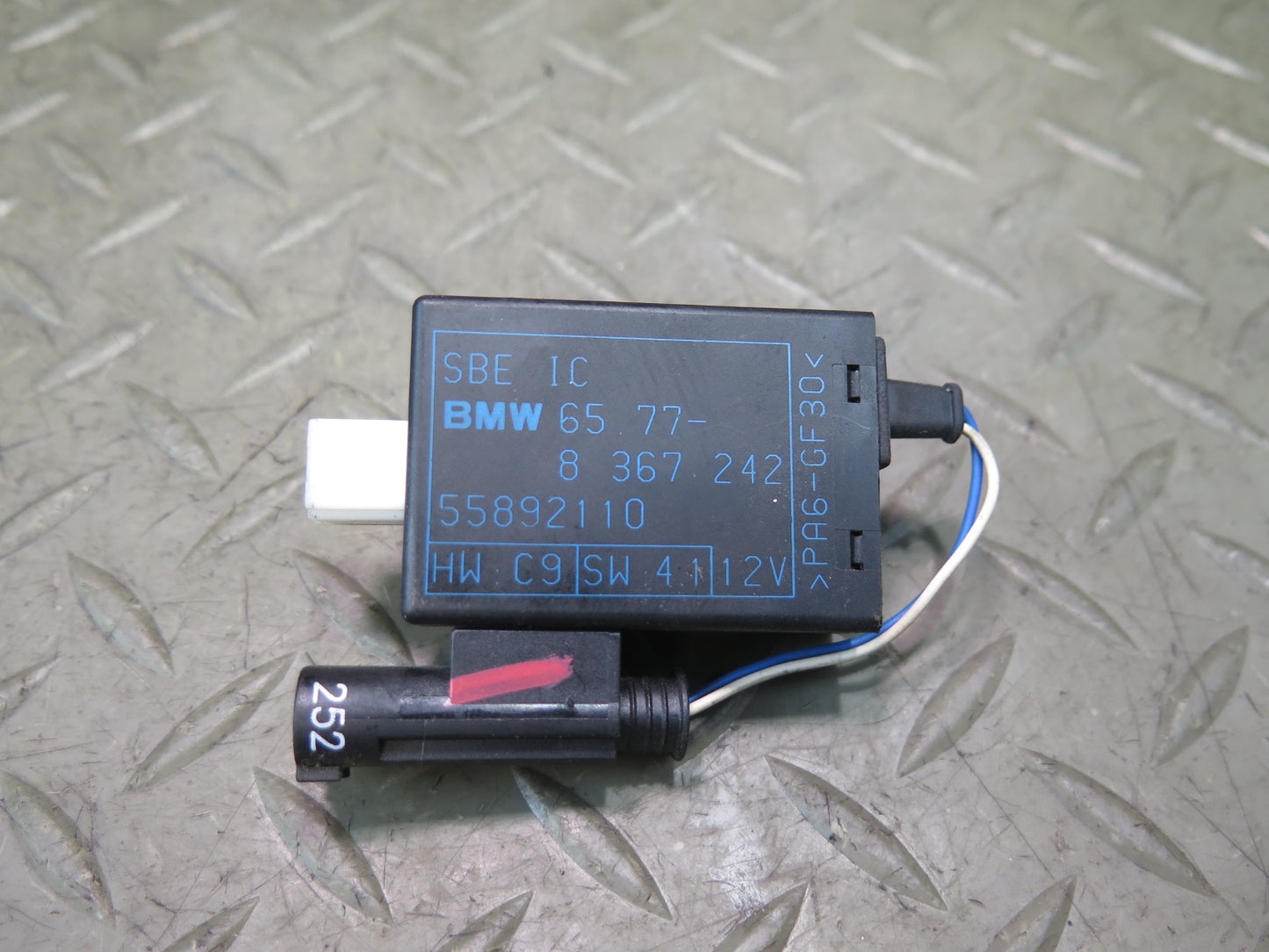 01-06 BMW E46 330ci Seat Occupancy Sensor 8367242 OEM