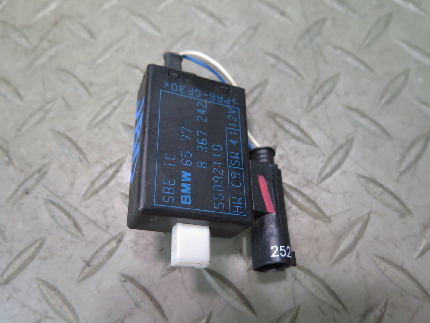 01-06 BMW E46 330ci Seat Occupancy Sensor 8367242 OEM