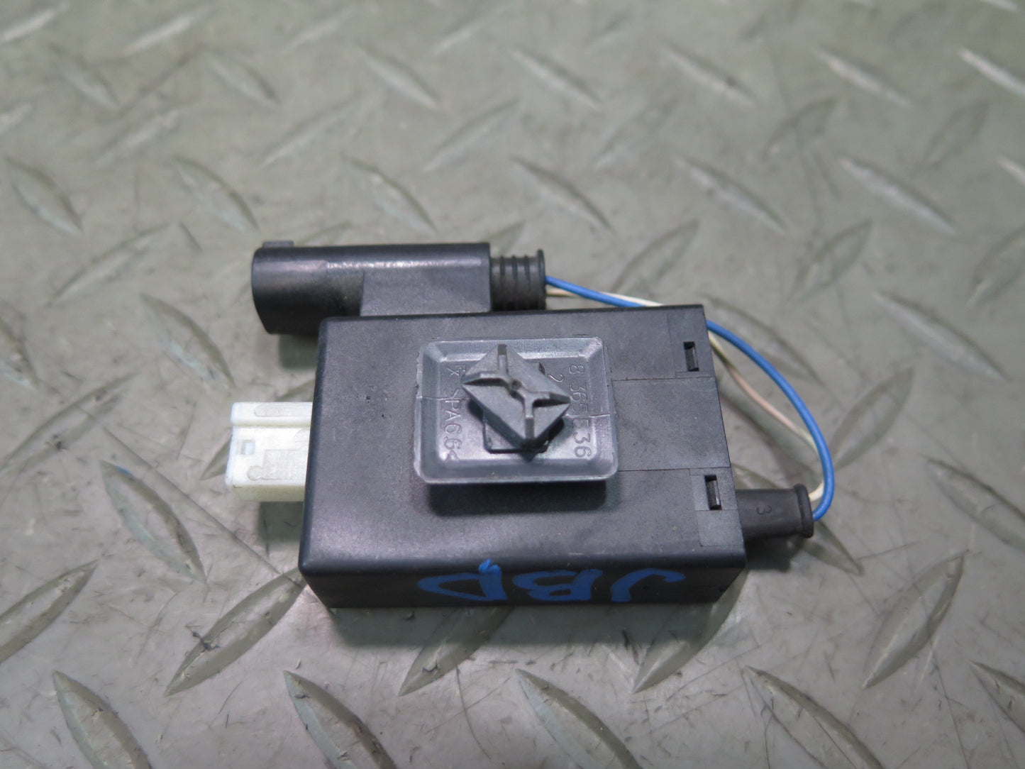 01-06 BMW E46 330ci Seat Occupancy Sensor 8367242 OEM