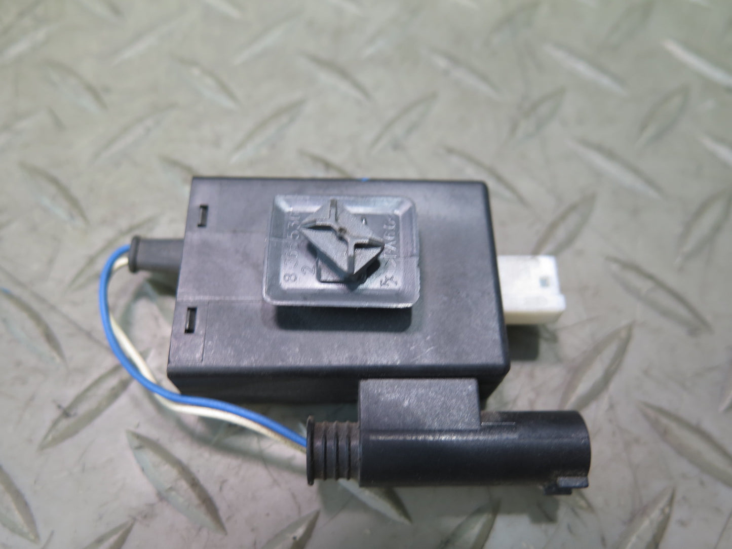 01-06 BMW E46 330ci Seat Occupancy Sensor 8367242 OEM