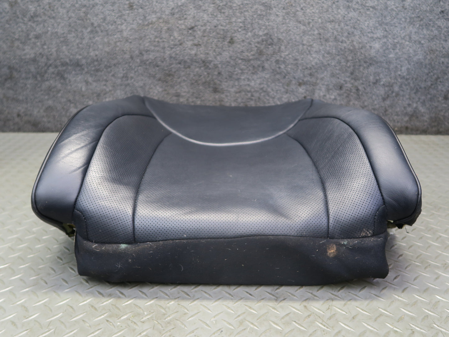 04-06 Lexus UCF30L LS430 Front Right Seat Upper Backrest Leather Cushion OEM