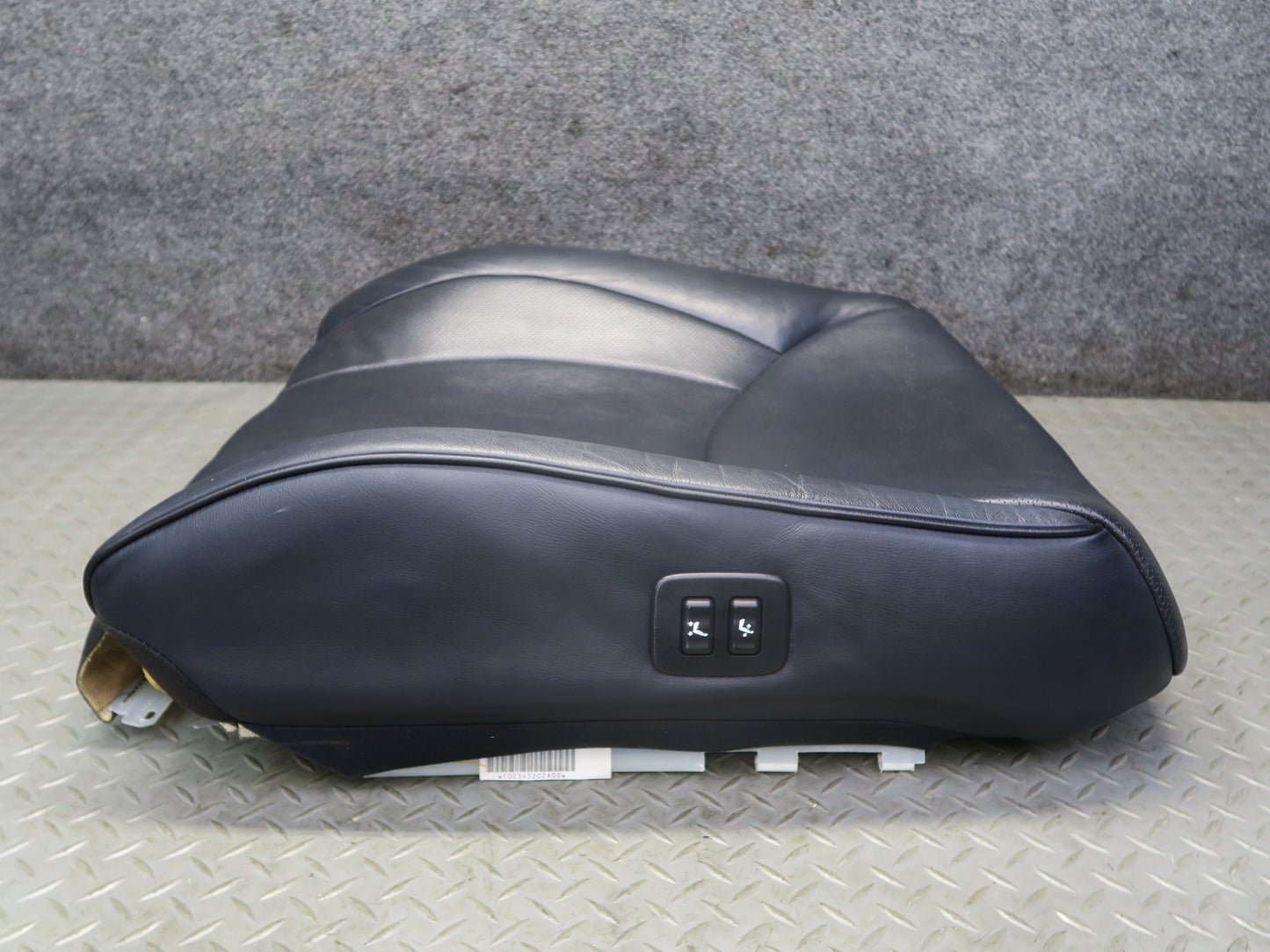 04-06 Lexus UCF30L LS430 Front Right Seat Upper Backrest Leather Cushion OEM