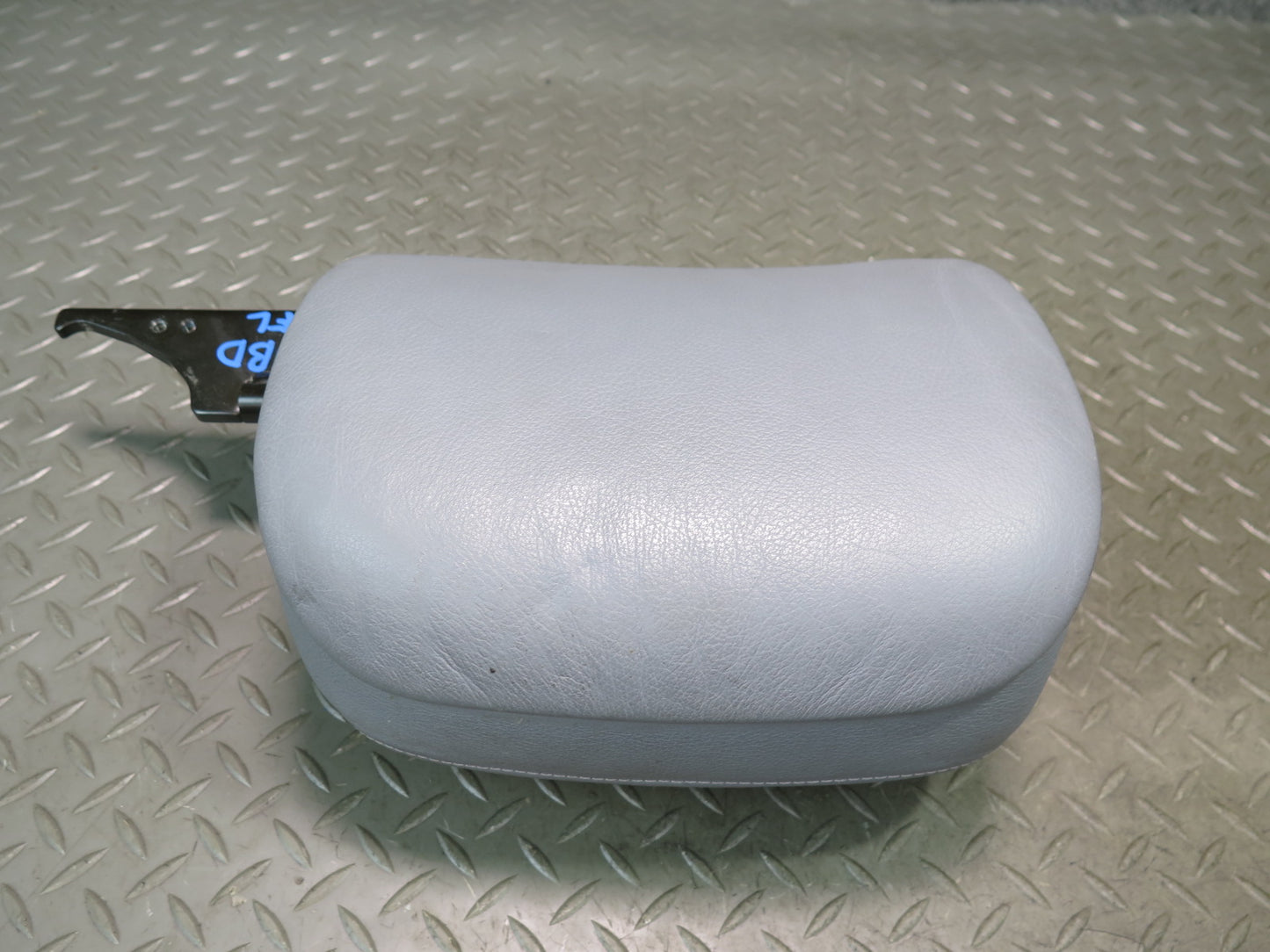 01-06 BMW E46 330ci Convertible Set of 2 Front Leather Seat Headrest Gray OEM